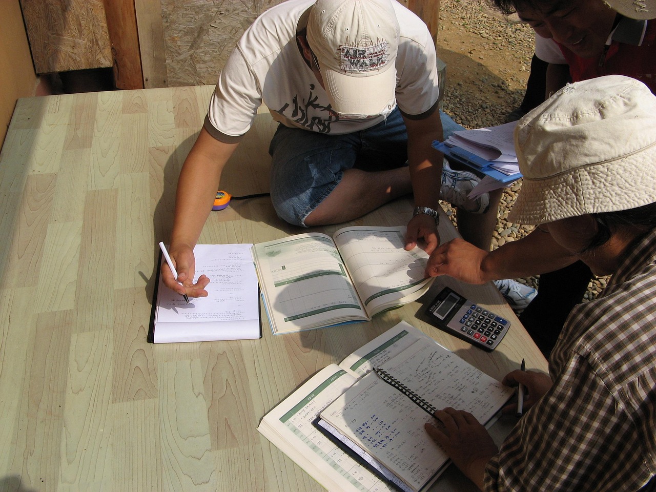 Effective Certification Expiry Tracking for Businesses 2 Organic screening, organic illustrating certification expiry tracking